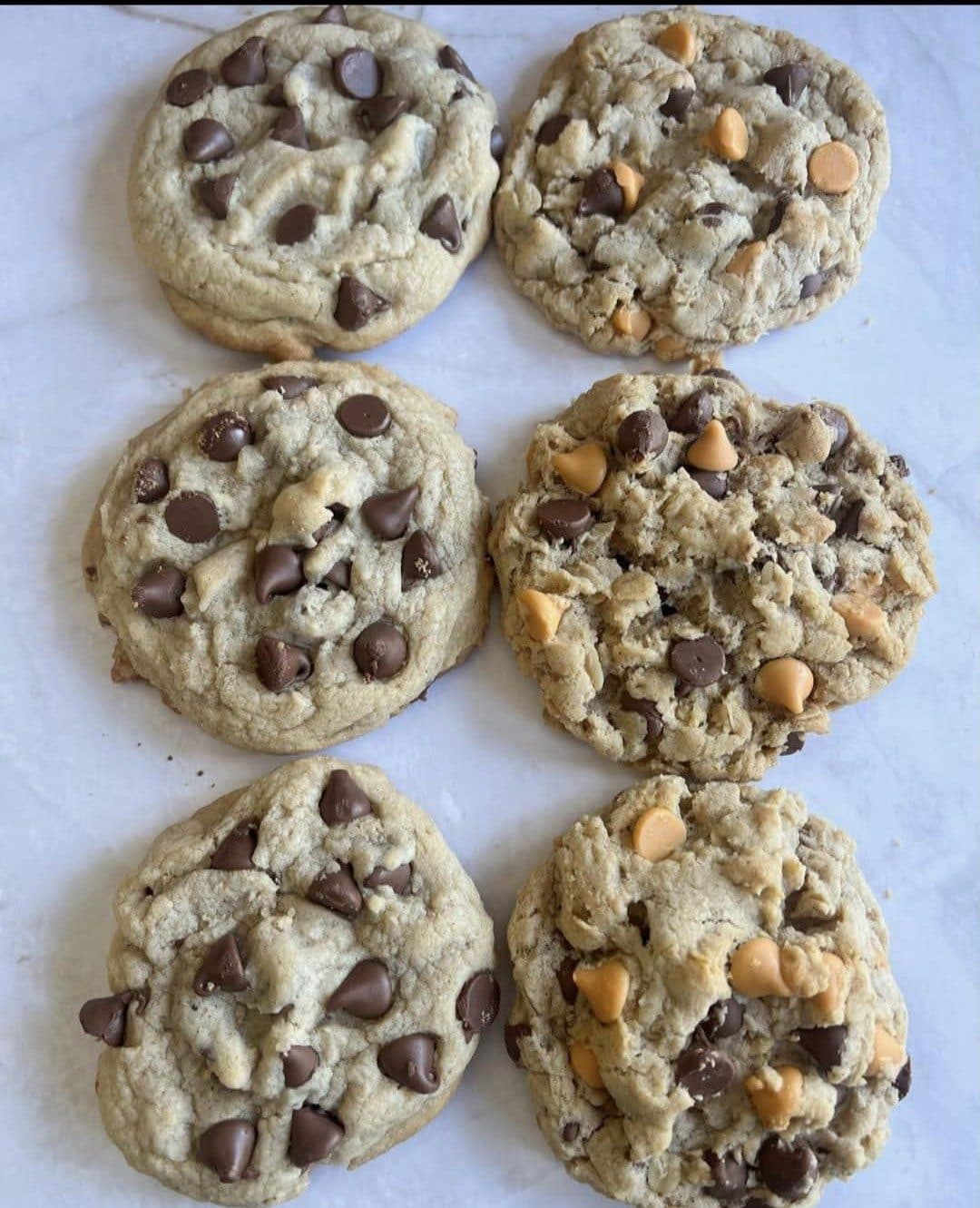 Existing cookie photograph illustrating the recommendation for warmer lighting.